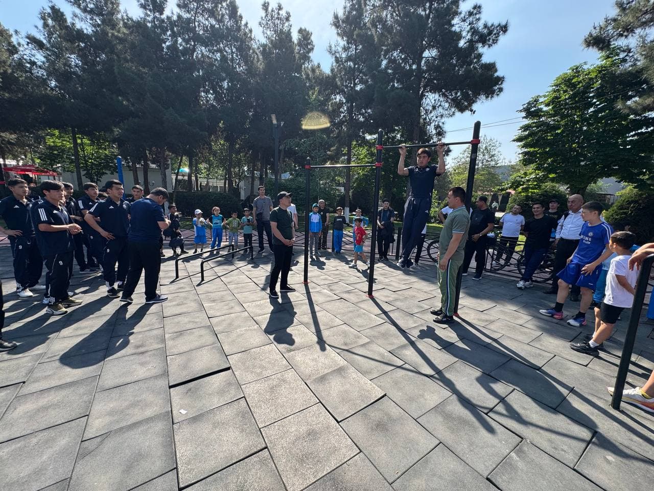 “Xalqlar do‘stligi” sport majmuasida keng ko‘lamli sport va sog‘lom turmush tarzini targ‘ib etuvchi tadbirlar tashkil etildi.