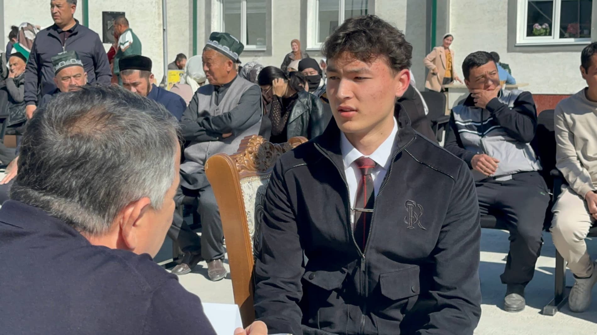 Yoshlar bilan uchrashuv