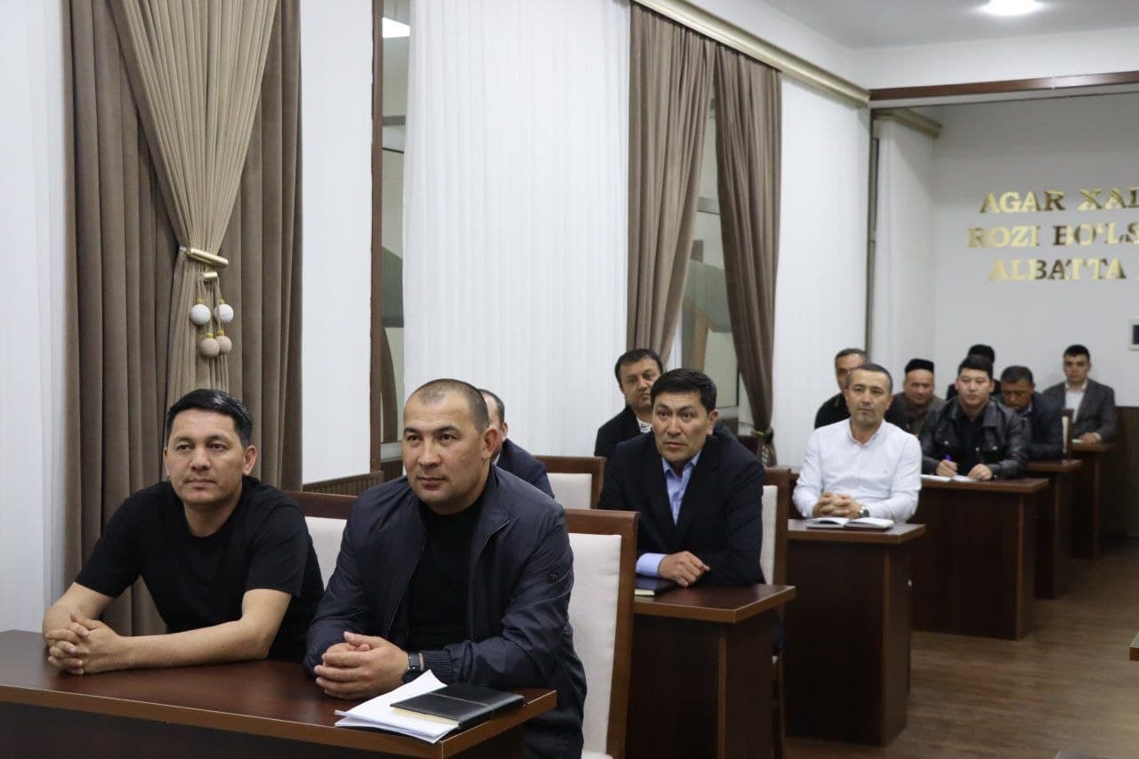 Mirzaobod tumani hokimi Abduraxim Umarov rahbarligida apparat xodimlari va tashkilot rahbarlari ishtirokida korrupsiyaga qarshi kurashish masalalariga bag‘ishlangan navbatdagi yig‘ilish bo‘lib o‘tdi
