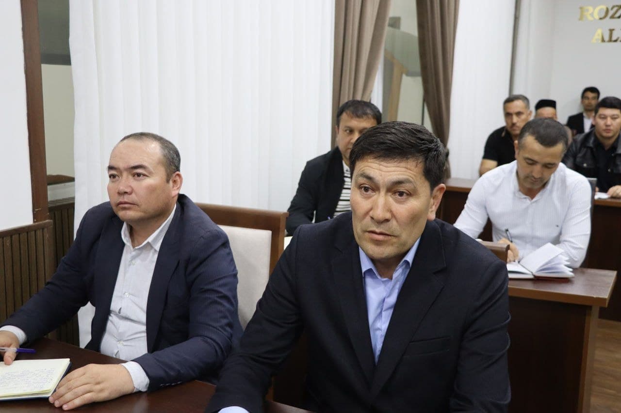 Mirzaobod tumani hokimi Abduraxim Umarov rahbarligida apparat xodimlari va tashkilot rahbarlari ishtirokida korrupsiyaga qarshi kurashish masalalariga bag‘ishlangan navbatdagi yig‘ilish bo‘lib o‘tdi