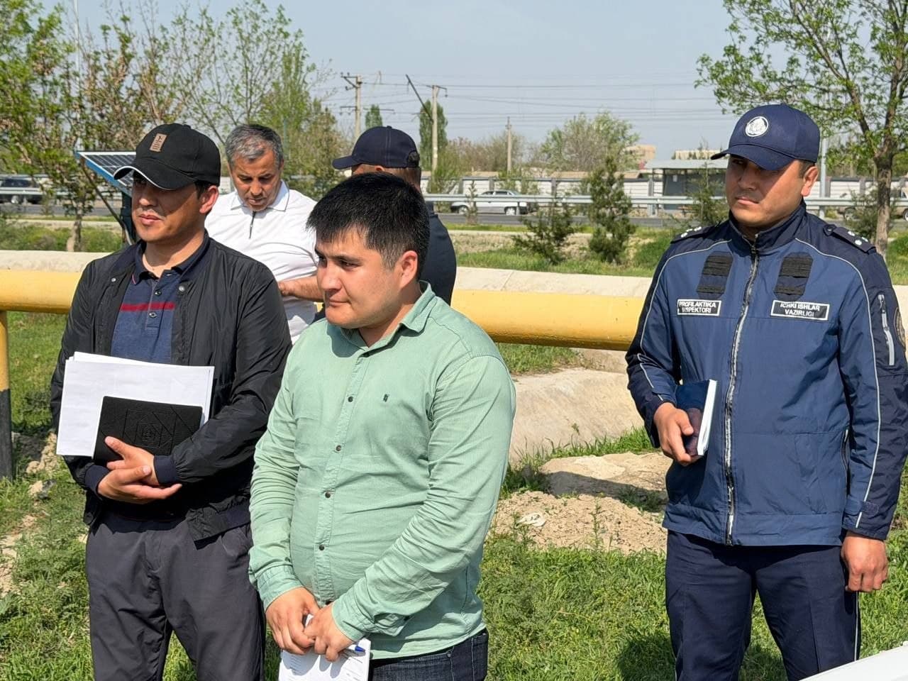 Mirzaobod tumani hokimi Abduraxim Umarov Toshkent mahallasida bo‘lib obodonlashtirish ishlarini tanqidiy o‘rgandi.