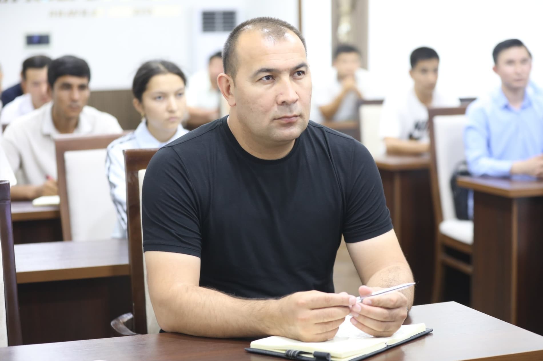 Payshanba — Yoshlar kuni: Yoshlar muammolari doimiy e'tiborda