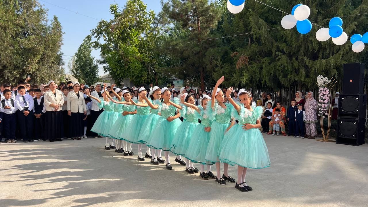 ПРАЗДНОВАНИЕ ДНЯ ЗНАНИЯ В ПАХТАБАДЕ