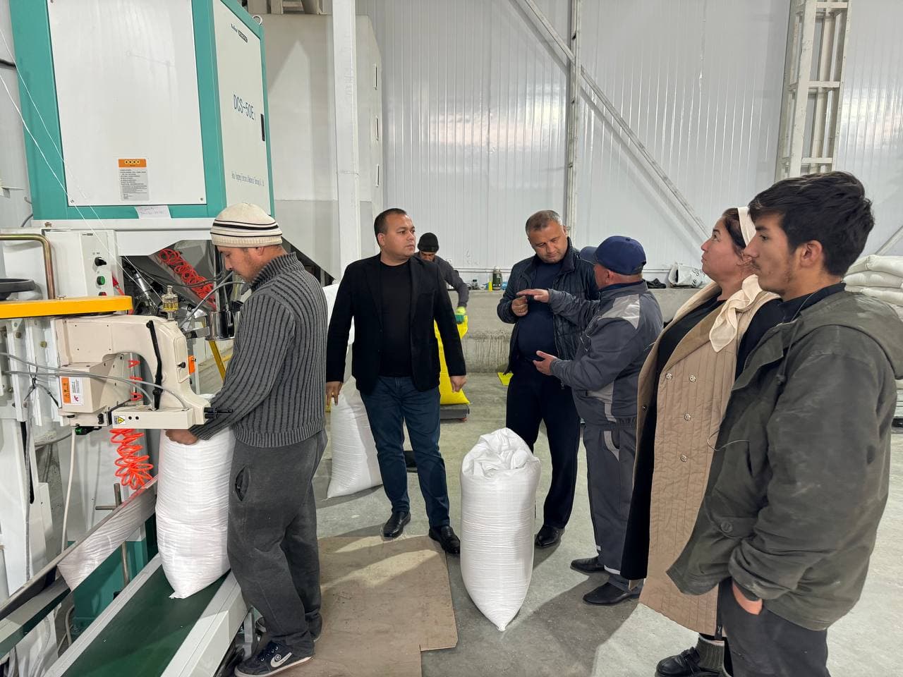 Сайхунобод туманида янги ташкил этилган саноат корхонасининг фаолияти ўрганилди