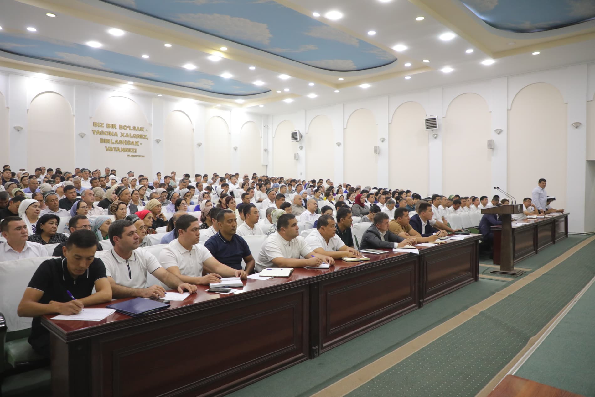 Андижон тумани ҳокими бошчилигида туманимиз иқтисодий-ижтимоий соҳаларига оид йиғилиш бўлиб ўтди.