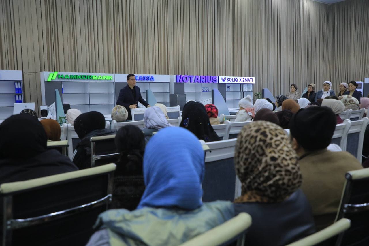 Янги Андижон массивида ёш оилалар билан учрашув ўтказилди