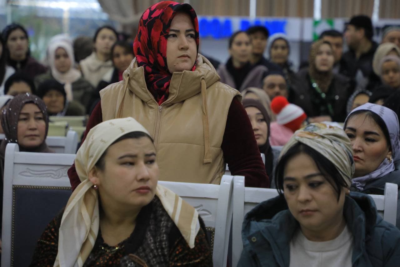 Янги Андижон массивида ёш оилалар билан учрашув ўтказилди