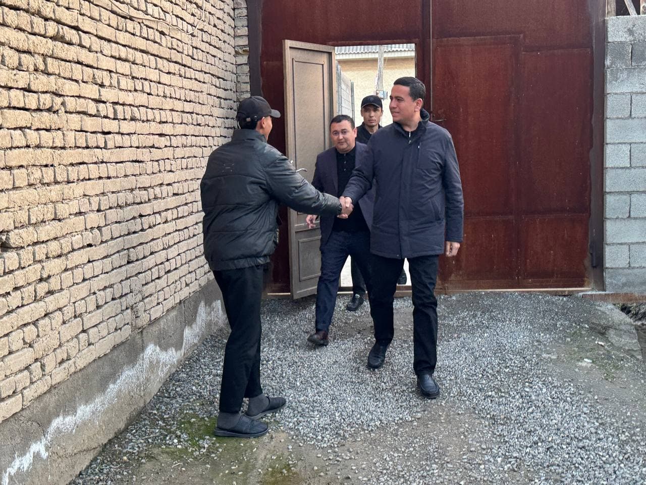 Ёшлар муаммолари эътиборда.