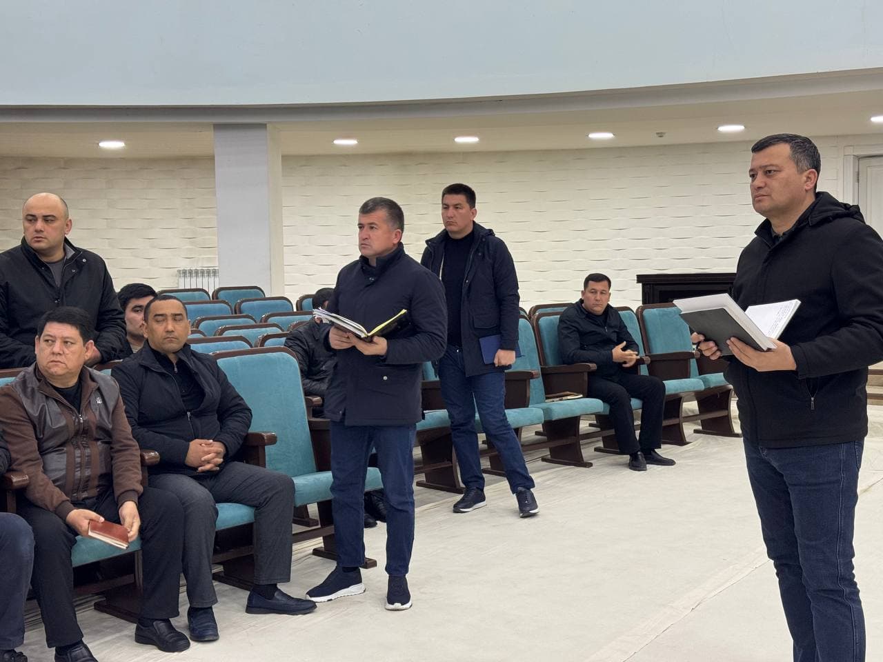 Andijon tumanida dolzarb masalalar yuzasidan yig‘ilish o‘tkazildi