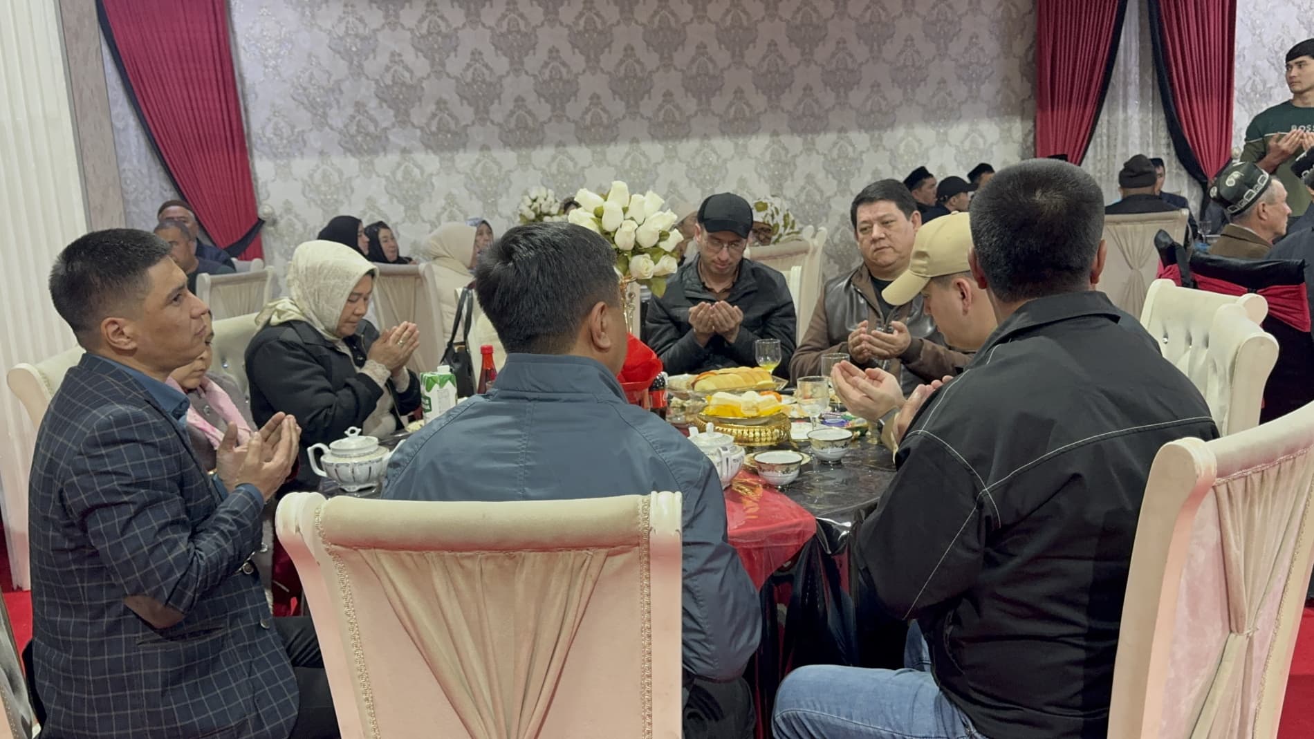 Andijon tumanida Ramazon iftorligi.