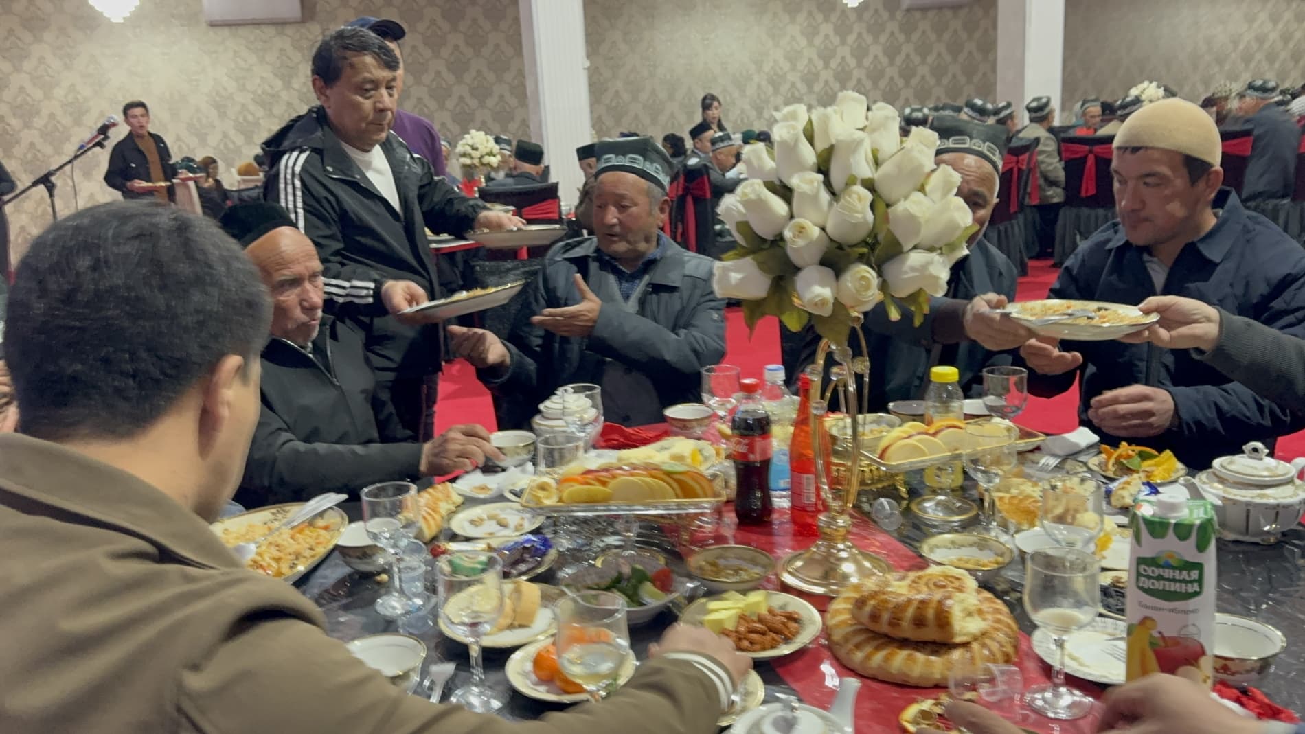 Andijon tumanida Ramazon iftorligi.