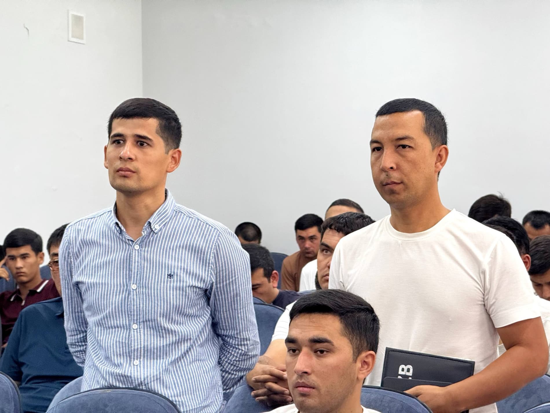 YOSHLARNING MUROJAATLARI TINGLANIB, MUAMMOLARGA YECHIM BELGILANDI