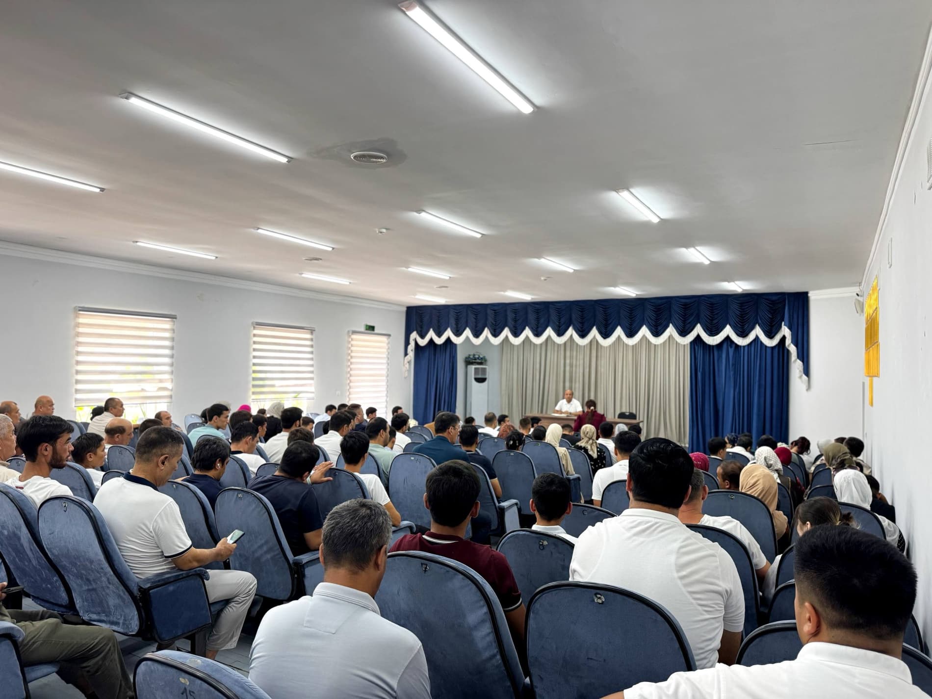 YOSHLARNING MUROJAATLARI TINGLANIB, MUAMMOLARGA YECHIM BELGILANDI