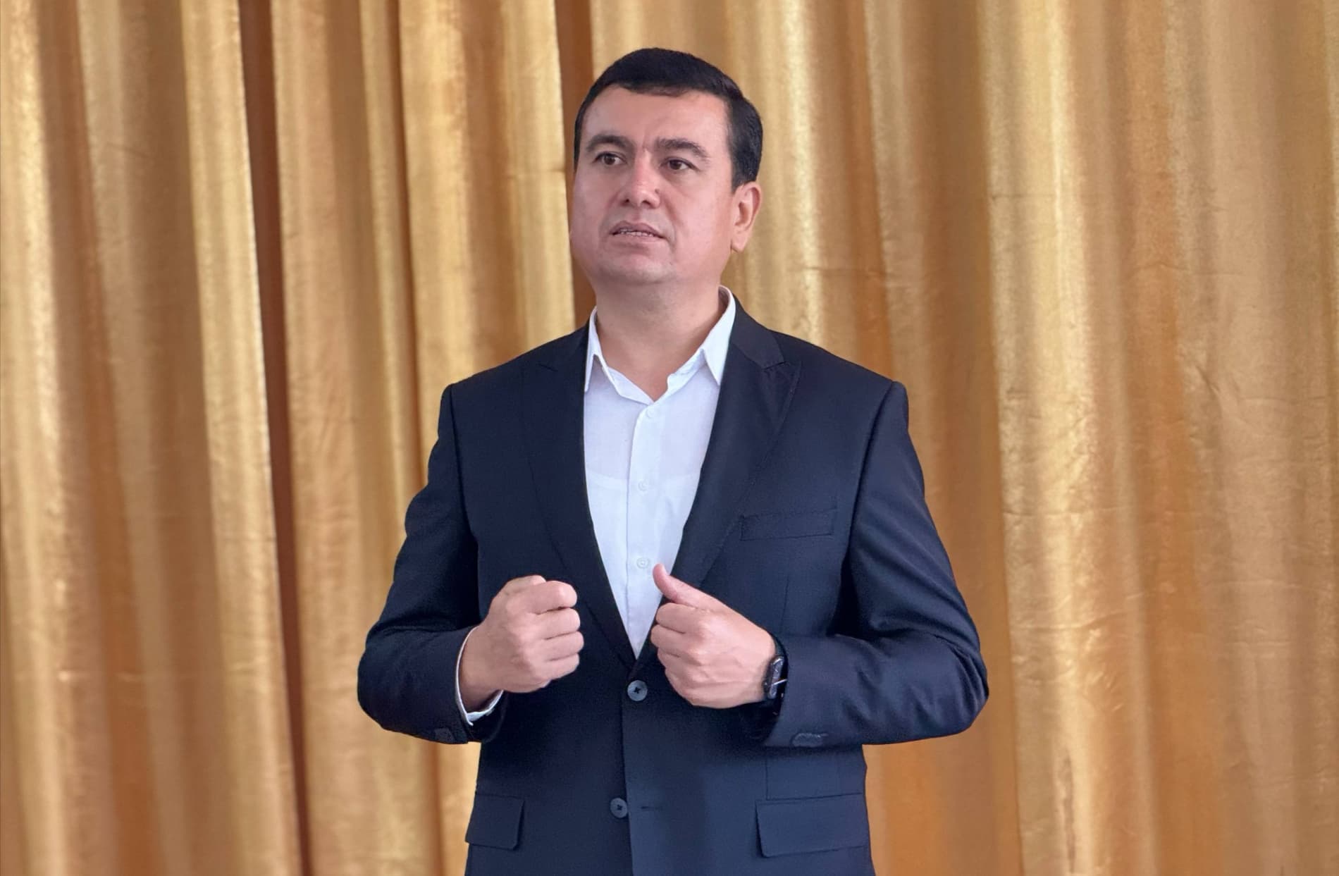 BITIRUVCHILAR BILAN OCHIQ VA SAMIMIY MULOQOT