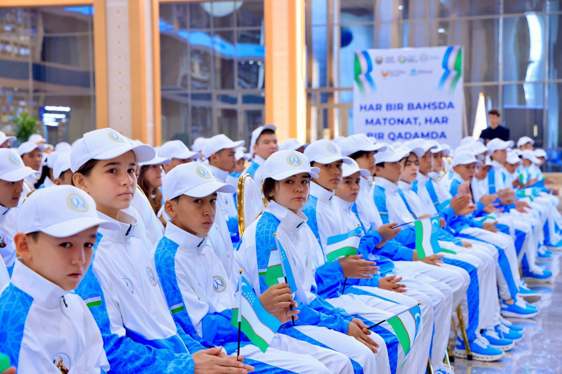 Andijonda “Prezident olimpiadasi” respublika bosqichiga yo‘llanma olgan sportchilar bilan uchrashuv o‘tkazildi