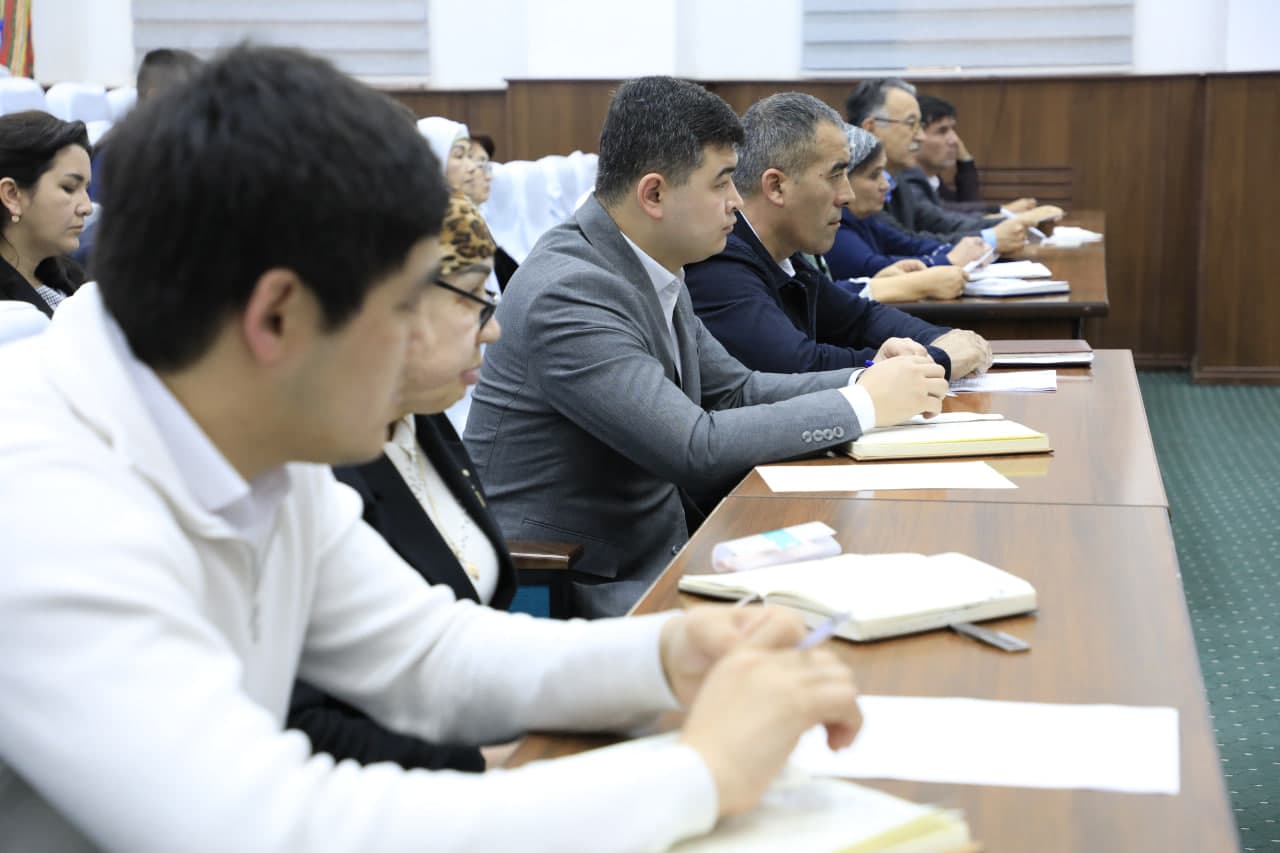 Xalq deputatlari Yangiyer shahar Kengashining navbatdaga 25-sessiyasi boʻlib oʻtdi