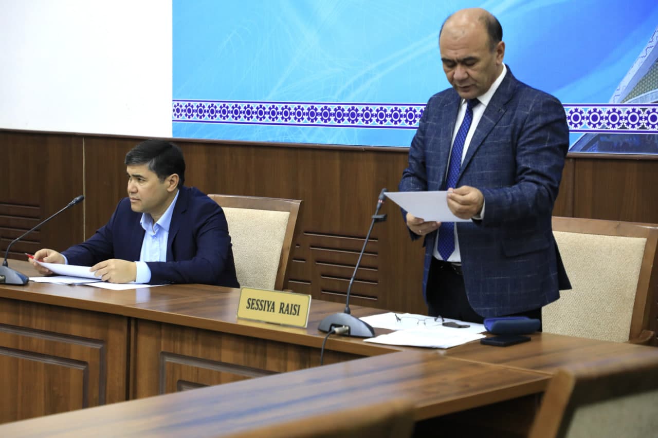 Xalq deputatlari Yangiyer shahar Kengashining navbatdaga 25-sessiyasi boʻlib oʻtdi