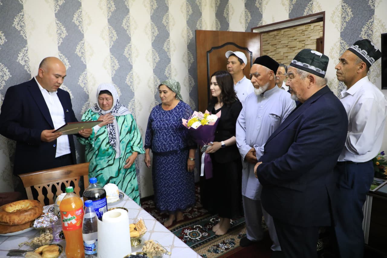 Yangiyerlik mehnat faxriysiga yuksak ehtirom