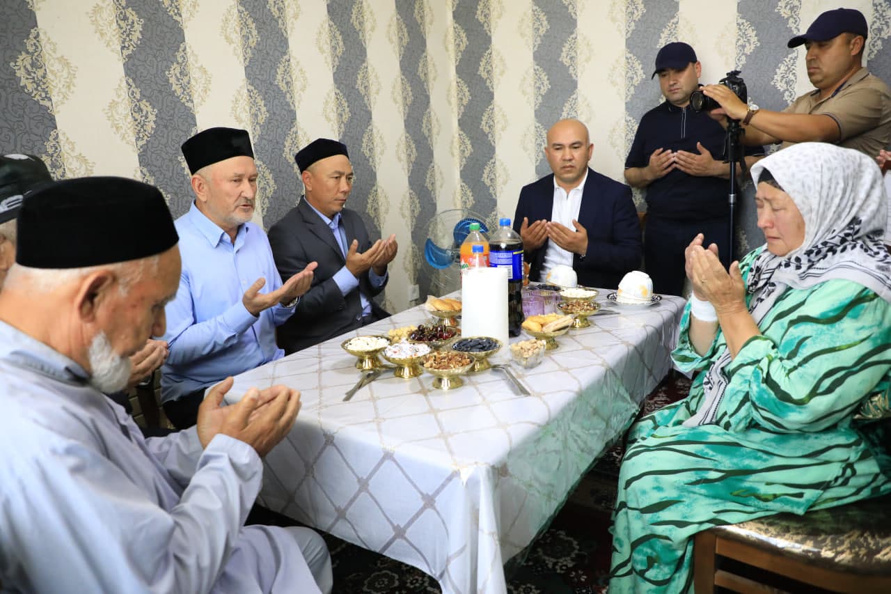 Yangiyerlik mehnat faxriysiga yuksak ehtirom