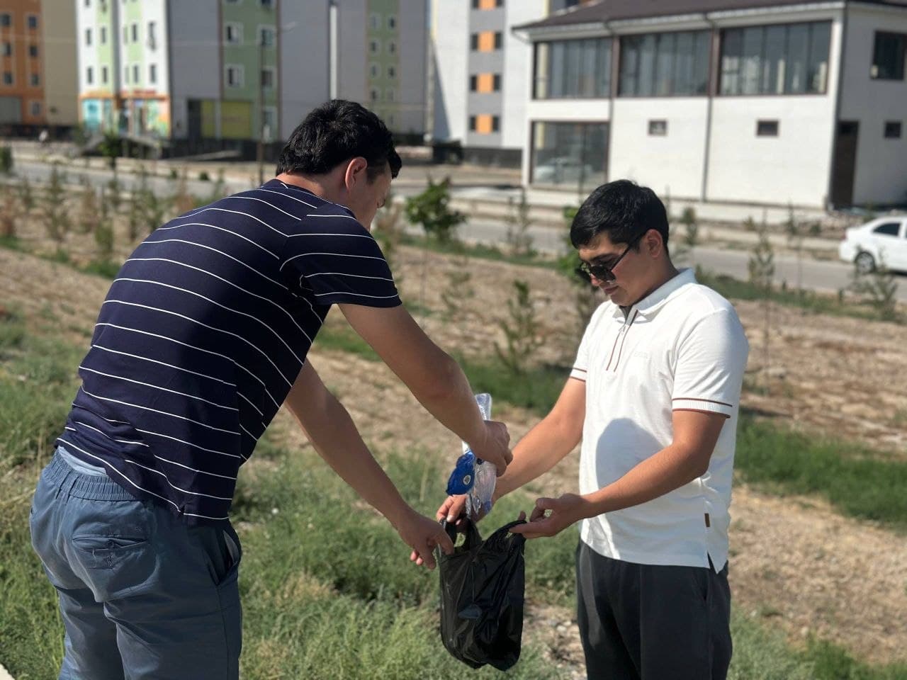Yoshlardan ibratli tashabbus: "Plogging" aksiyasi davom etmoqda