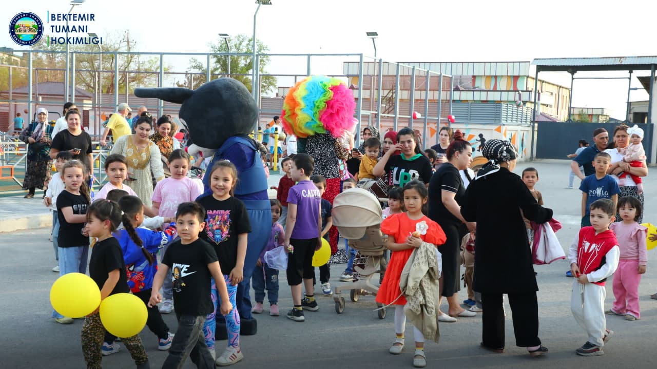 Zamonaviy bolalar o‘yingohi va sport maydonchalari foydalanishga topshirildi