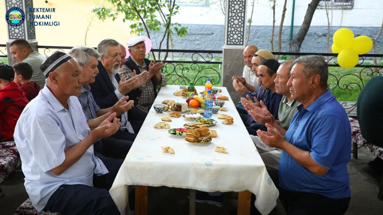 Zamonaviy bolalar o‘yingohi va sport maydonchalari foydalanishga topshirildi