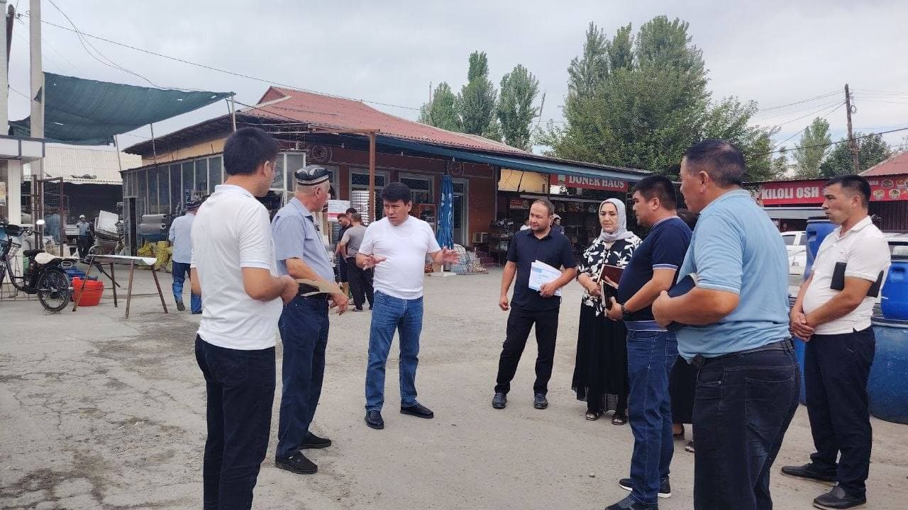 Tuman hokimi «Dolzarb 40 kunlik» doirasida «Jaloyer» va «Kaldushon» mahallalarida o‘rganish ishlari olib bordi