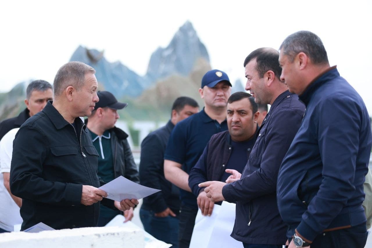 Navoiy viloyati hokimi Normat Tursunov Xatirchi tumanida