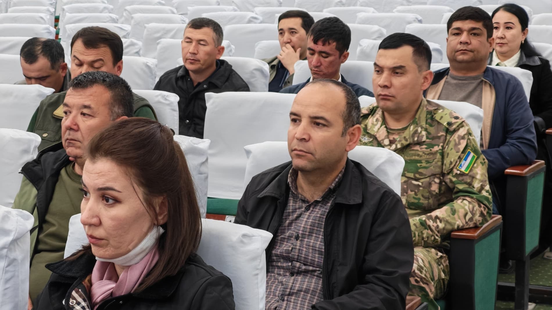 Xatirchida murojaatlar ijrosi tahlil qilindi