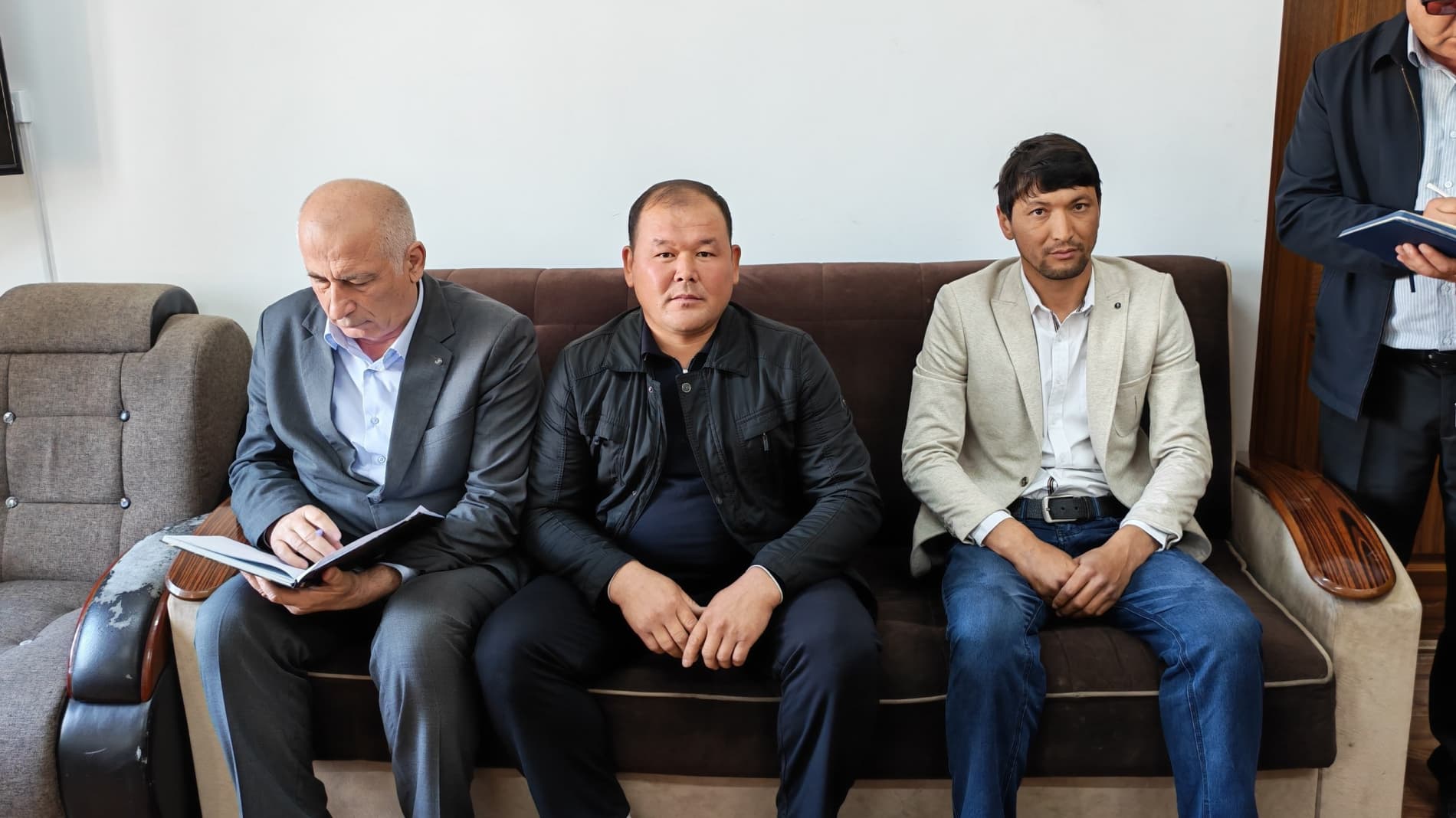 TUMAN HOKIMINING QABULI