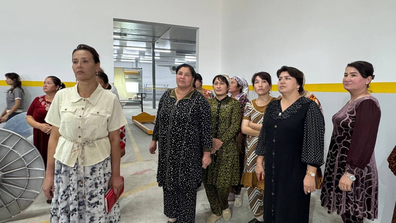 UYSHUN MAHALLASI XOTIN-QIZLARI UCHUN BIZNES-SAYOHAT TASHKIL ETILDI