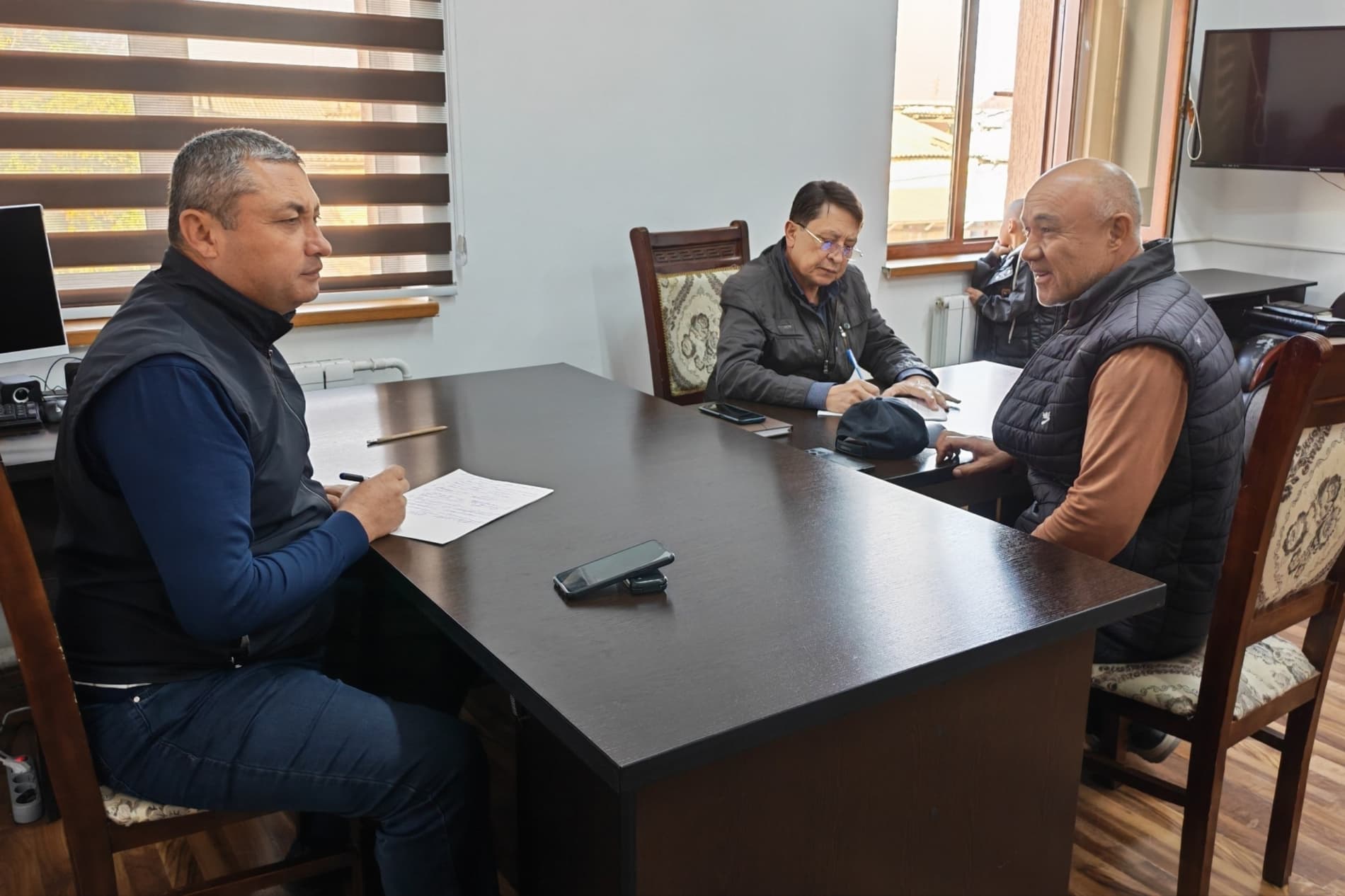 TUMAN HOKIMINING QABULI