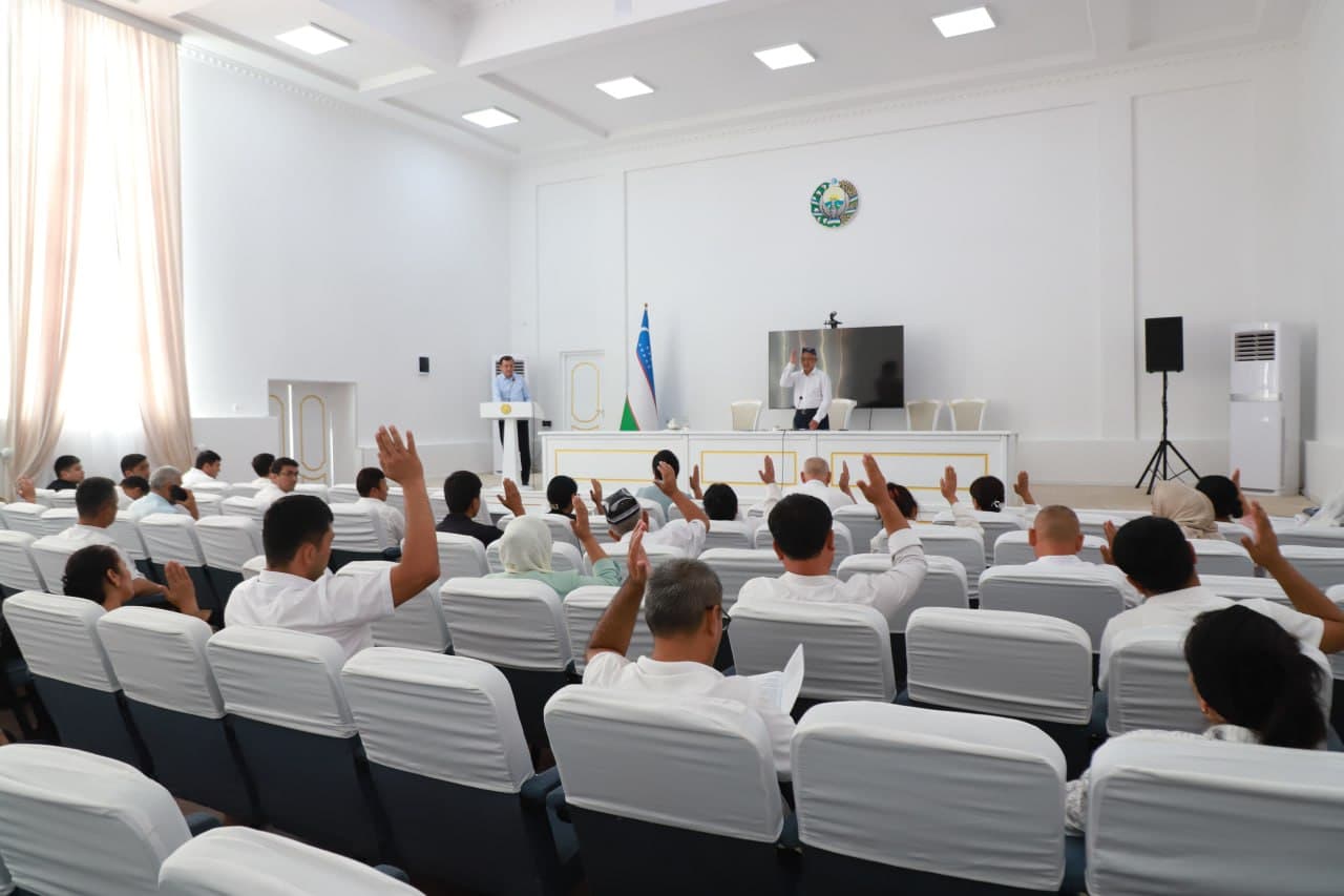 XALQ DEPUTATLARI TOSHLOQ TUMANI KENGASHINING NAVBATDAGI SESSIYASIDA MUHIM MASALALAR MUHOKAMA QILINDI