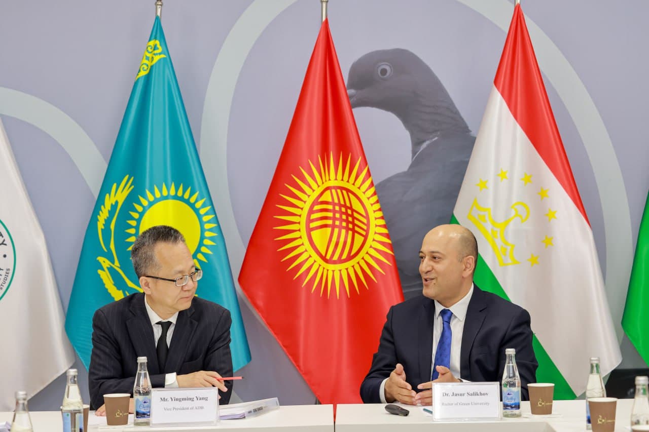 Вице-президент Азиатского банка развития посетил Green University