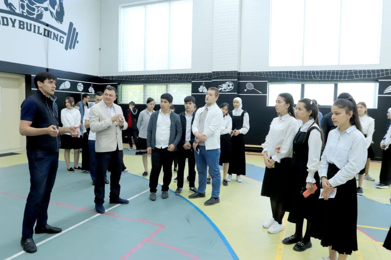 School students visited the exhibition of archaeological discoveries of the Emirate of Sharjah in Samarkand