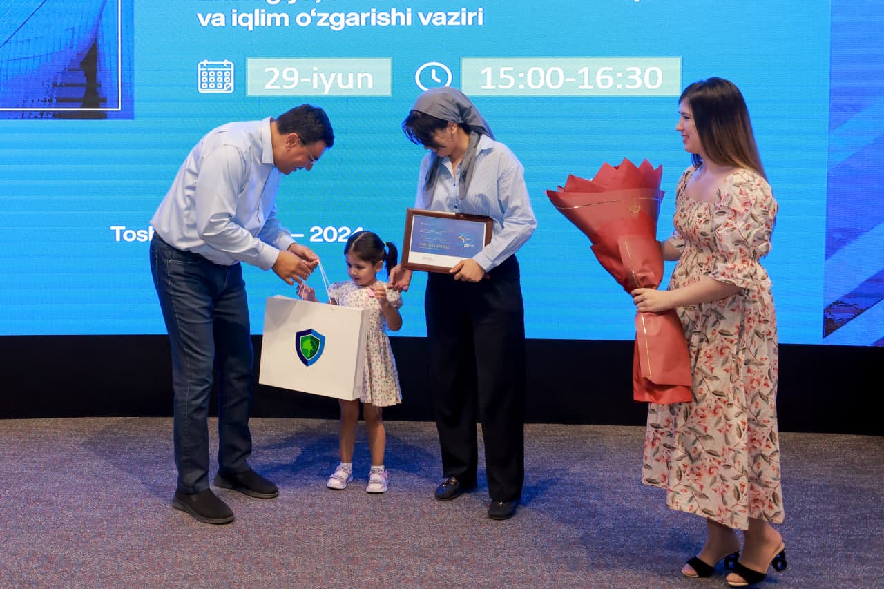 Состоялась встреча министра экологии с молодежью