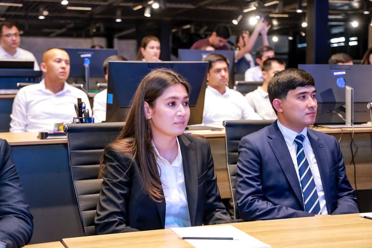 Состоялась встреча министра экологии с молодежью