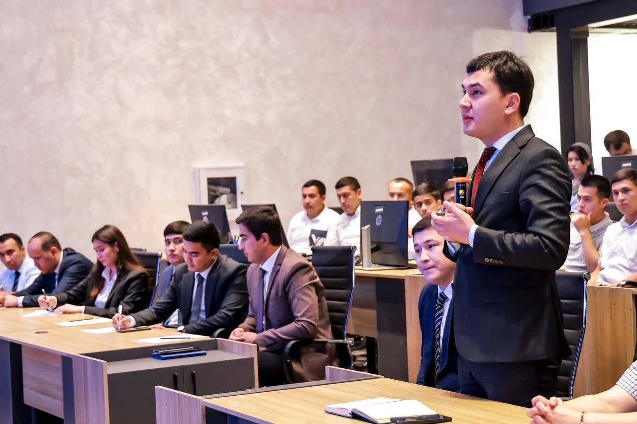 Состоялась встреча министра экологии с молодежью