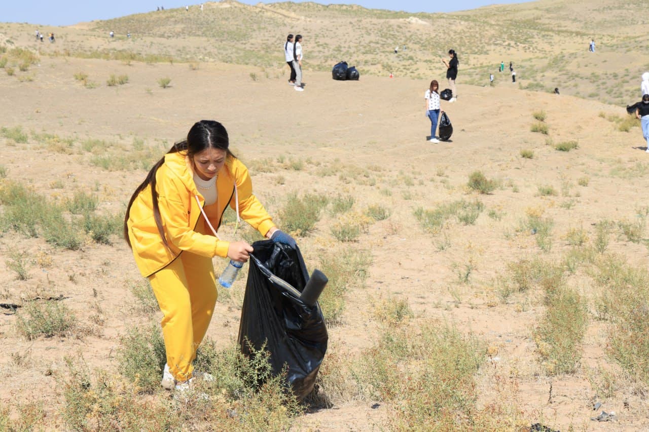 "World cleanup day": ommaviy plogging eko-aksiyasida faol qatnashing
