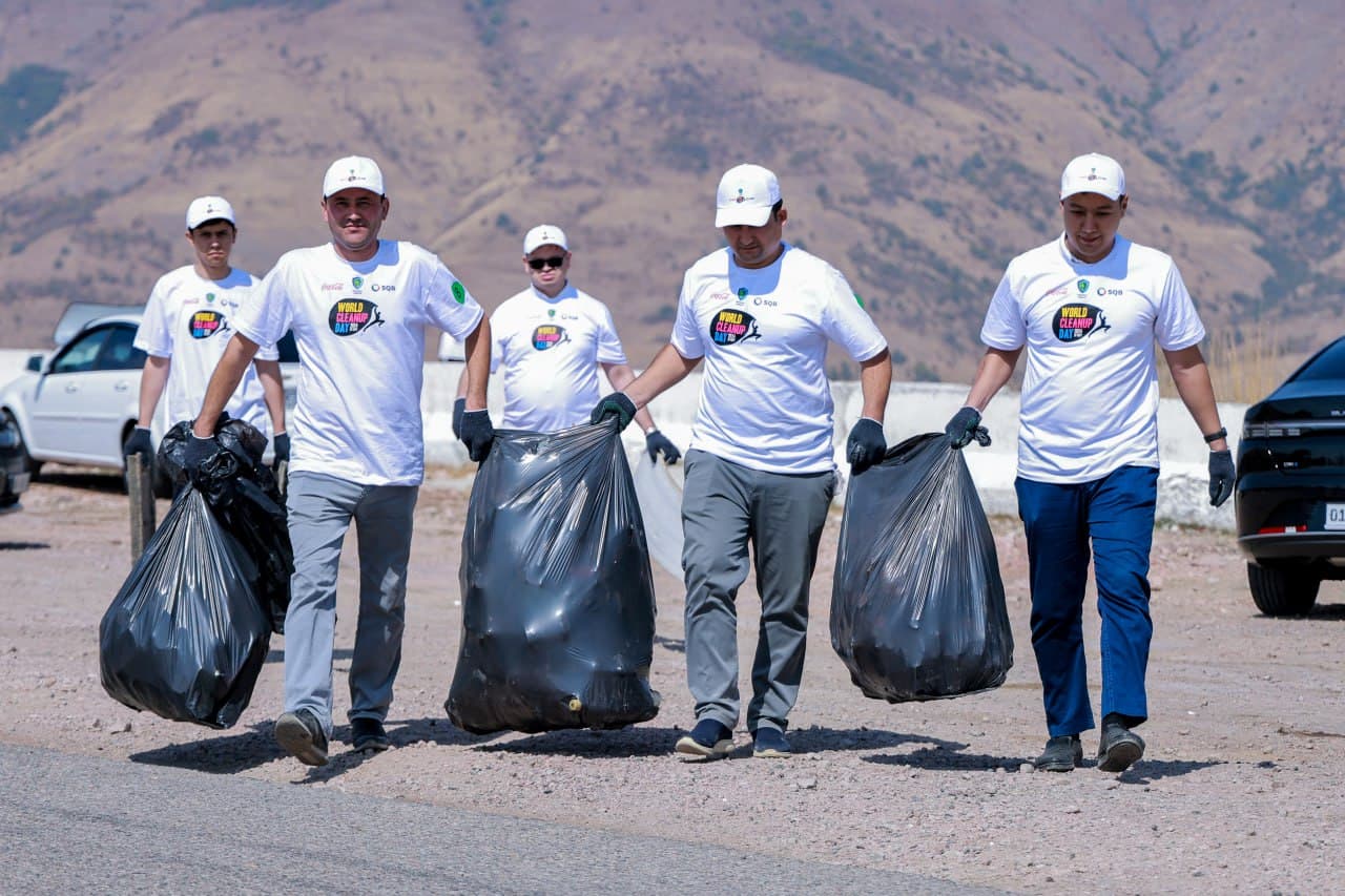 “World cleanup day”: respublikamiz hududlari jami 36,5 tonna chiqindilardan tozalandi