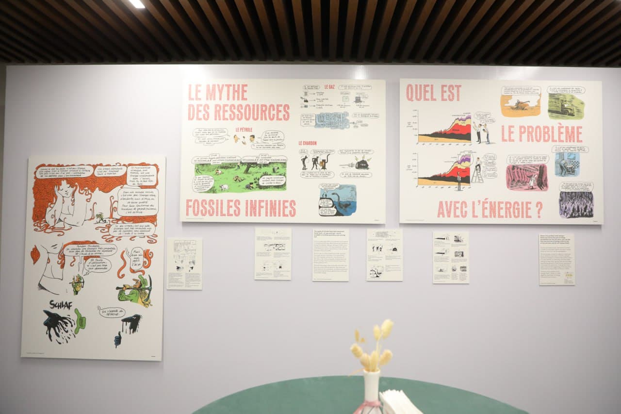 В Green University открылась выставка «Бесконечная вселенная»