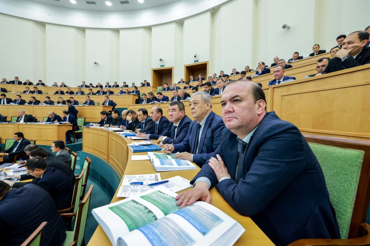 The need for a serious approach to environmental protection was noted