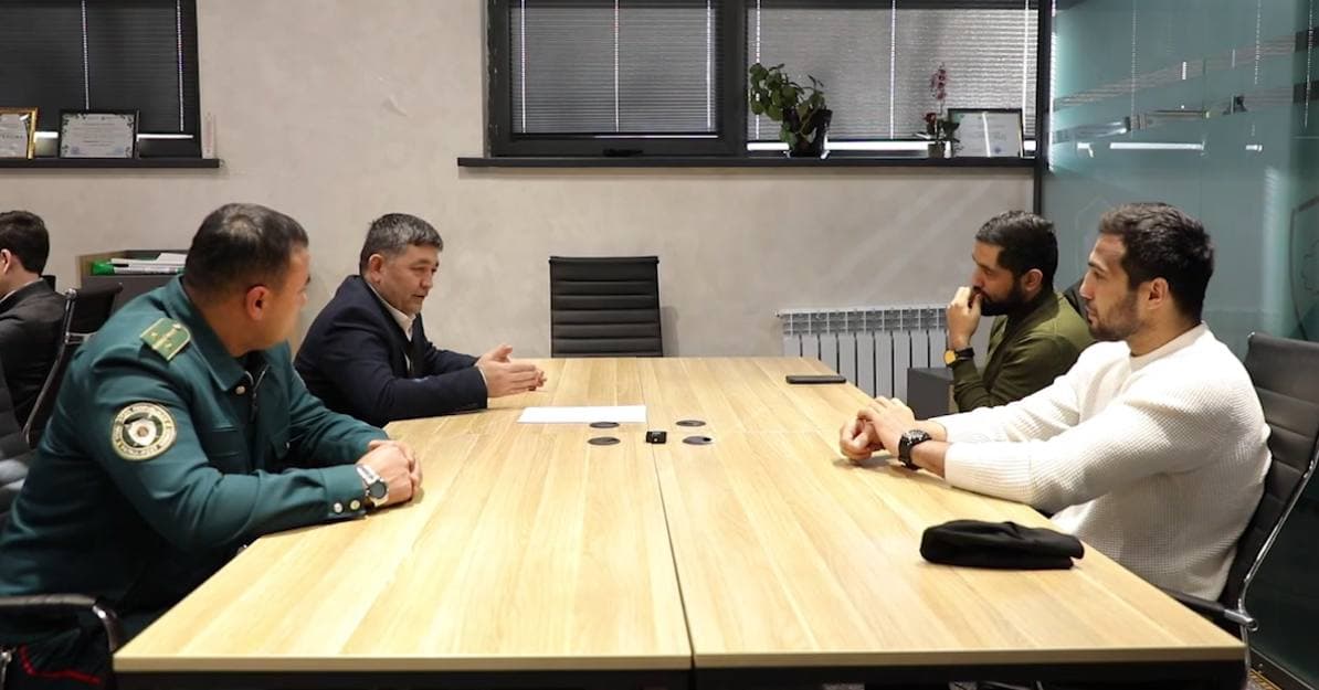 Shahram G‘iyosov ayiq bilan mashg‘ulot o‘tkazgani uchun uzr so‘radi