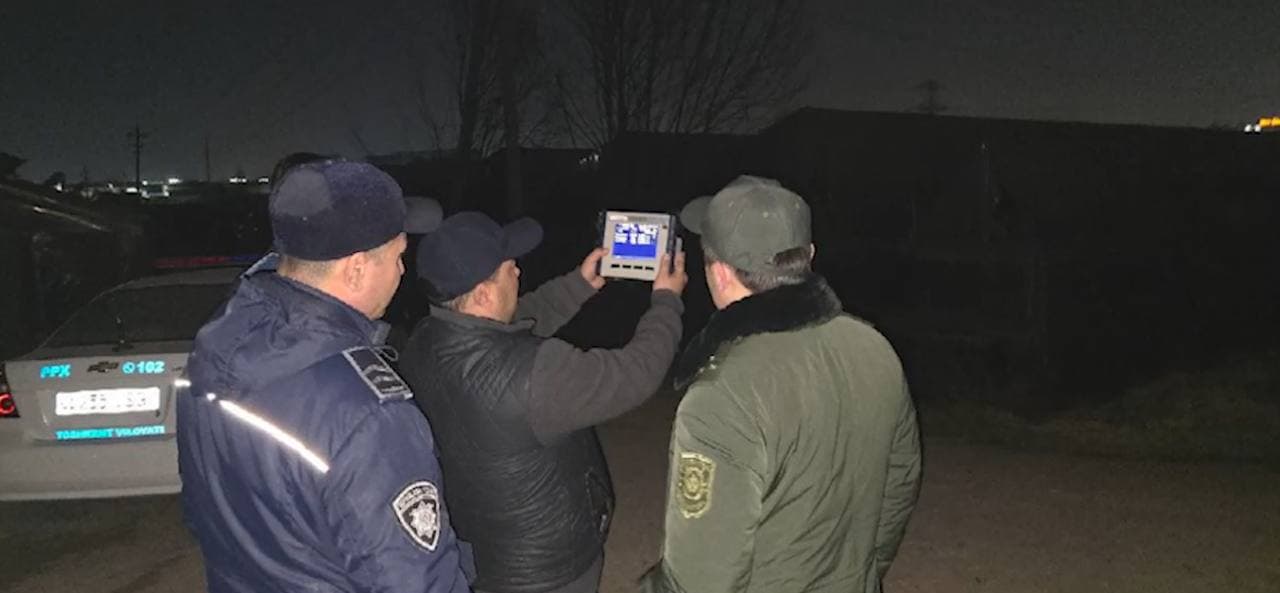 В теплицах Ташкентской области проведены очередные ночные рейды