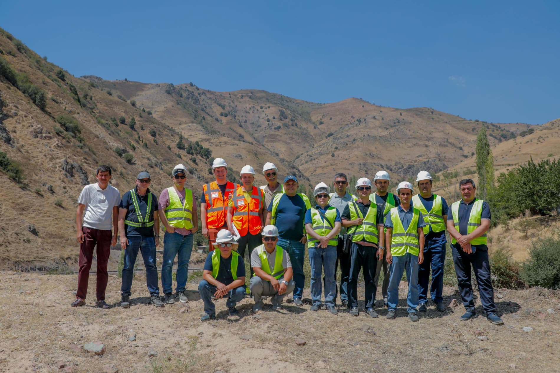В Янгиабаде завершены работы по рекультивации бывшего уранового рудника
