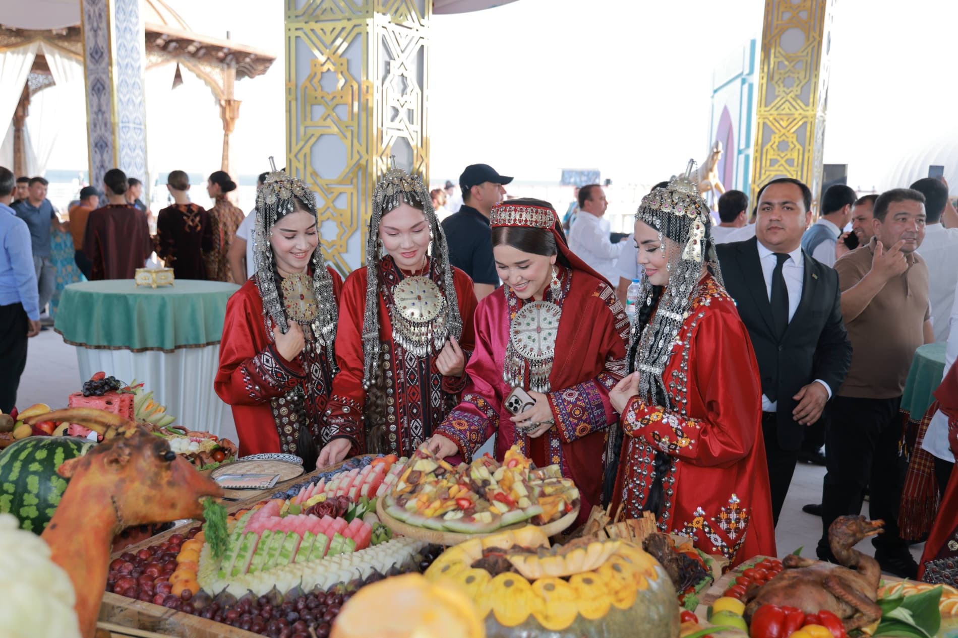 "Avaza"da BMT Konferensiyasi yakunlandi: O‘zbekiston iqlim kun tartibi va madaniy merosini taqdim etdi