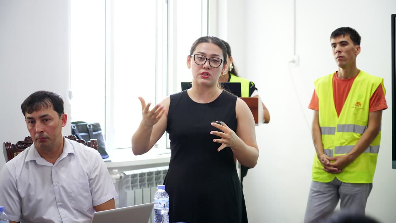 Toshkent tumanida quyosh panellari o‘rnatishga qaratilgan yirik loyiha bo‘yicha jamoatchilik eshituvi o‘tkazildi