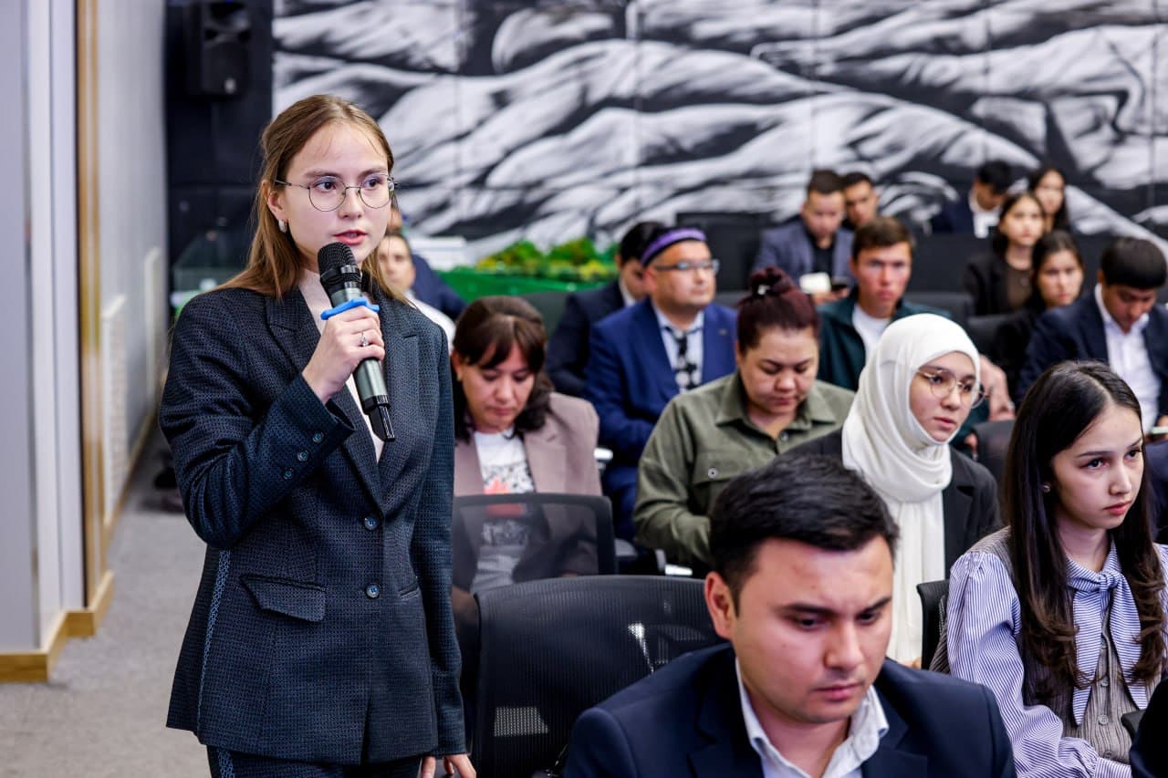 Yoshlarning atrof-muhitni asrashga qaratilgan g‘oya va takliflari tinglandi