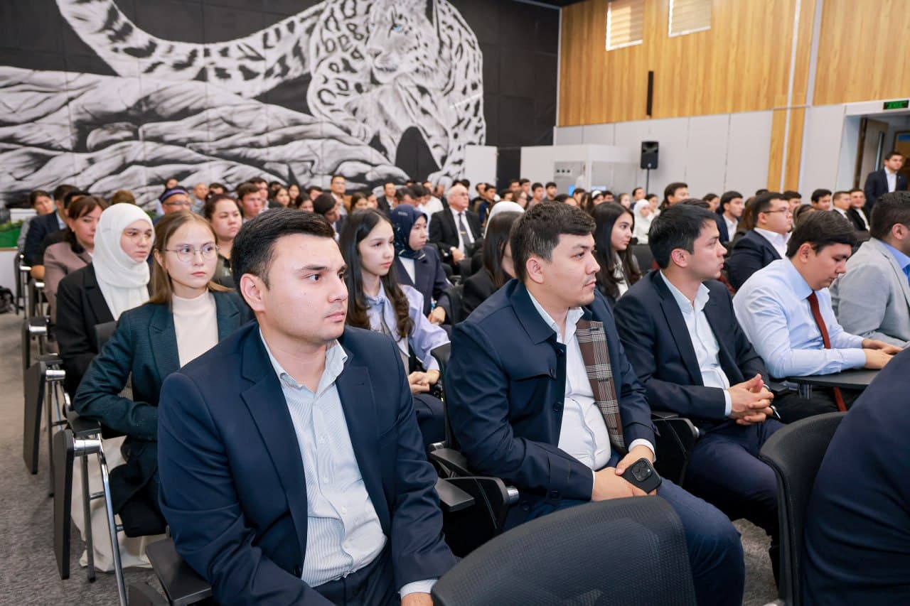 Yoshlarning atrof-muhitni asrashga qaratilgan g‘oya va takliflari tinglandi