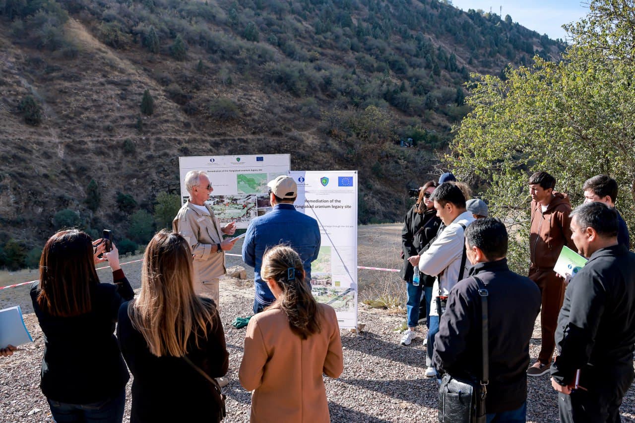 Делегация ЕБРР ознакомилась с результатами работ по рекультивации бывших урановых рудников